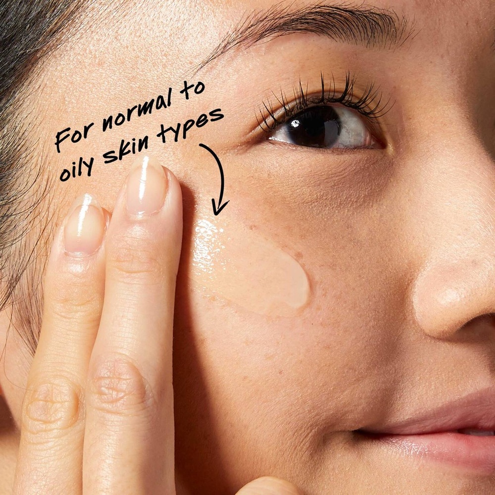 Kiehl's Ultra Facial Oil-Free Gel Cream - Blue and White - Picture 2 of 5